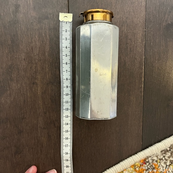 Yardley Invisible Talc Powder - Picture 7 of 8